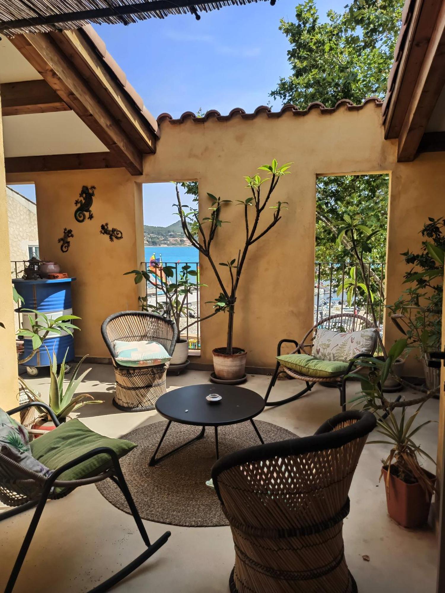 Bed and Breakfast O Reves Ailleurs Saint-Cyr-sur-Mer Exterior foto